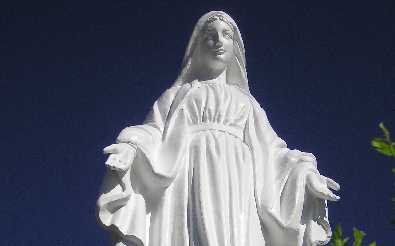 Lyon : retour en  grâce de la Vierge vandalisée grâce …. à une imprimante 3D !
