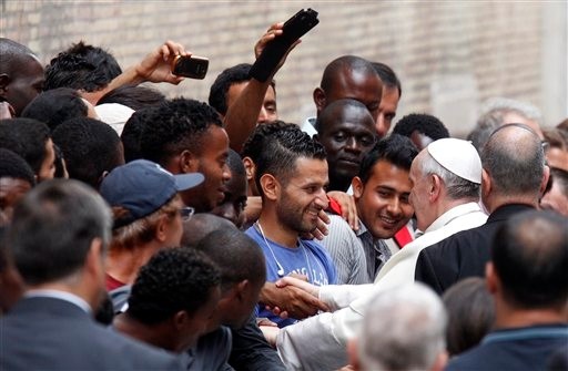 Le pape invite à la prudence dans l’accueil des réfugiés