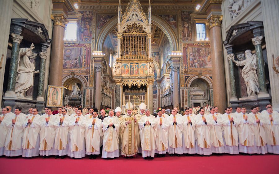 Le cardinal Pietro Parolin ordonne 36 prêtres pour les légionnaires du Christ