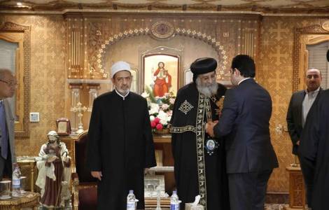 Visite de l’imam d’al-Azhar au Pape copte orthodoxe