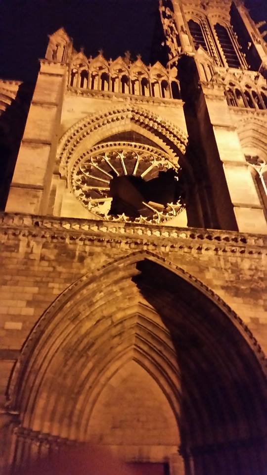 La rosace de la cathédrale de Soissons (Aisne) endommagée