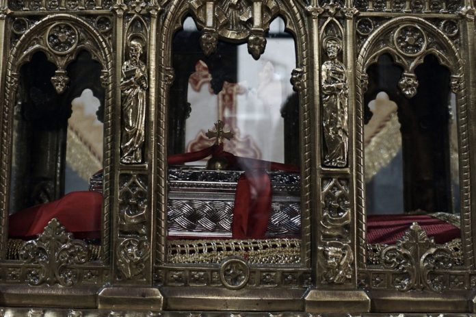 Quant Saint Valentin empoisonne les relations entre orthodoxes et catholiques de Lesbos