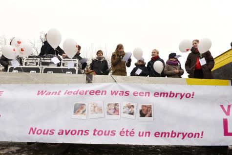 Belgique – IVG – La marche pour la vie met les parlementaires au pied du mur