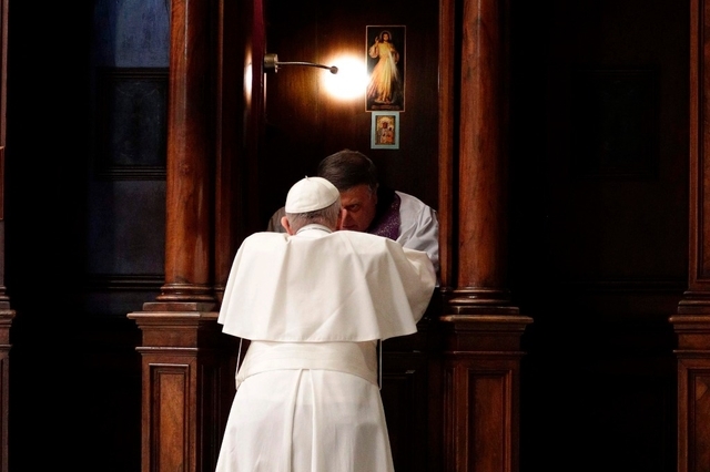 “Le diable existe et nous devons le combattre” Pape François