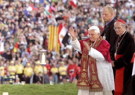 Message de Benoît XVI pour les obsèques du cardinal Meisner