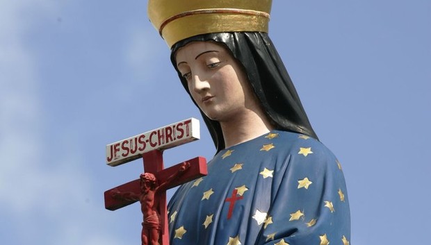 Célébration de la Croix Glorieuse à Pontmain