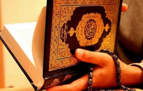 Pakistan – L’enseignement du Coran est désormais obligatoire pour tous