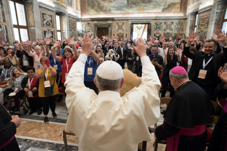 Le pape encourage le témoignage des personnes porteuses de handicap