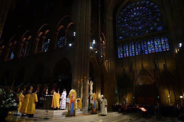 Paris – Célébration d’une liturgie pontificale de Saint Jean Chrysostome à la cathédrale Notre-Dame
