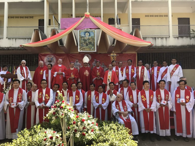 De Vientiane à Paris, la communauté laotienne catholique célèbre la fête des bienheureux martyrs du Laos