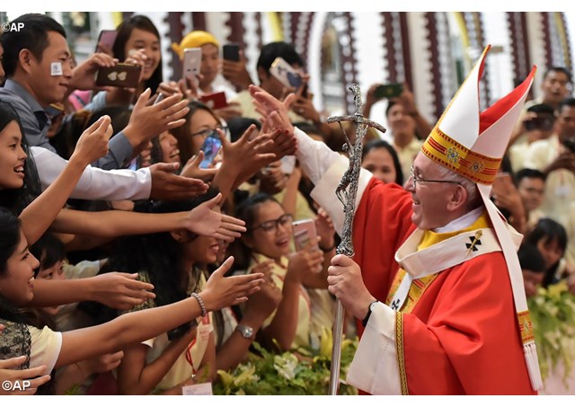 La visite «miraculeuse» du Pape en Birmanie a relancé l’espérance des catholiques locaux