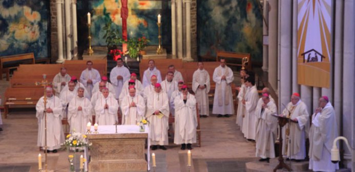 Pontmain – Ils étaient 19 évêques en pèlerinage auprès de Notre Dame