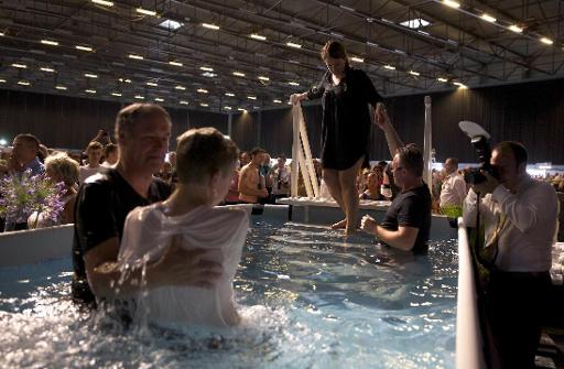 Lors de la prochaine nuit de Pâques, 239 catéchumènes recevront le baptême en Belgique