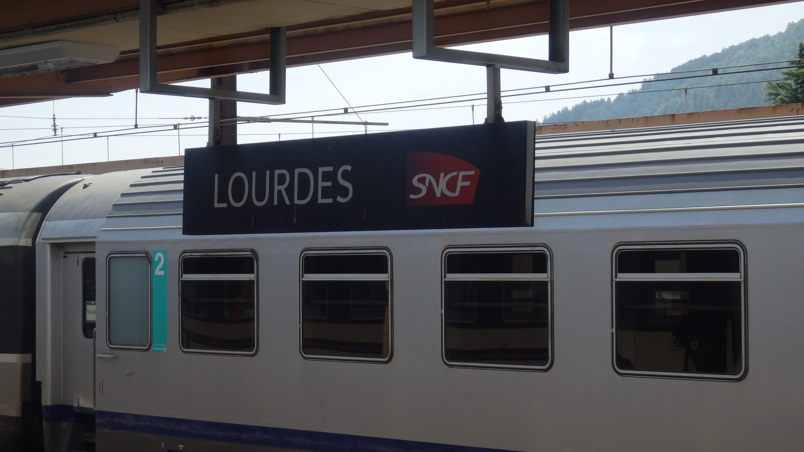 Grève à la SNCF : un médecin mayennais demande aux cheminots en grève de “laisser passer les trains de pèlerinage” pour Lourdes