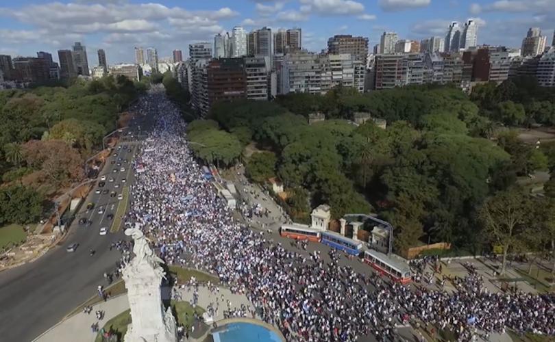 Argentine – Plus de 3 millions de marcheurs pour la vie