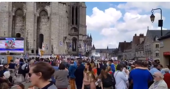 Près de 15 000 pèlerins à Chartres
