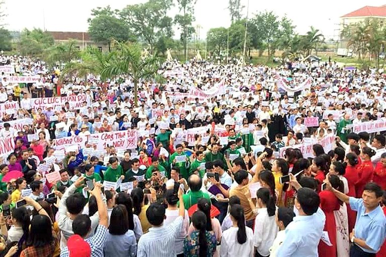 Vietnam : des milliers de catholiques manifestent contre la loi sur la cybersécurité