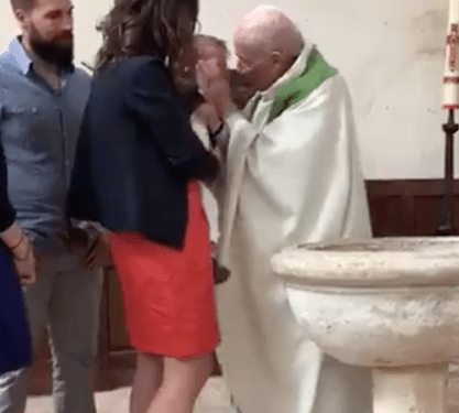 Le diocèse de Meaux suspend un prêtre de 89 ans après un incident lors d’un baptême