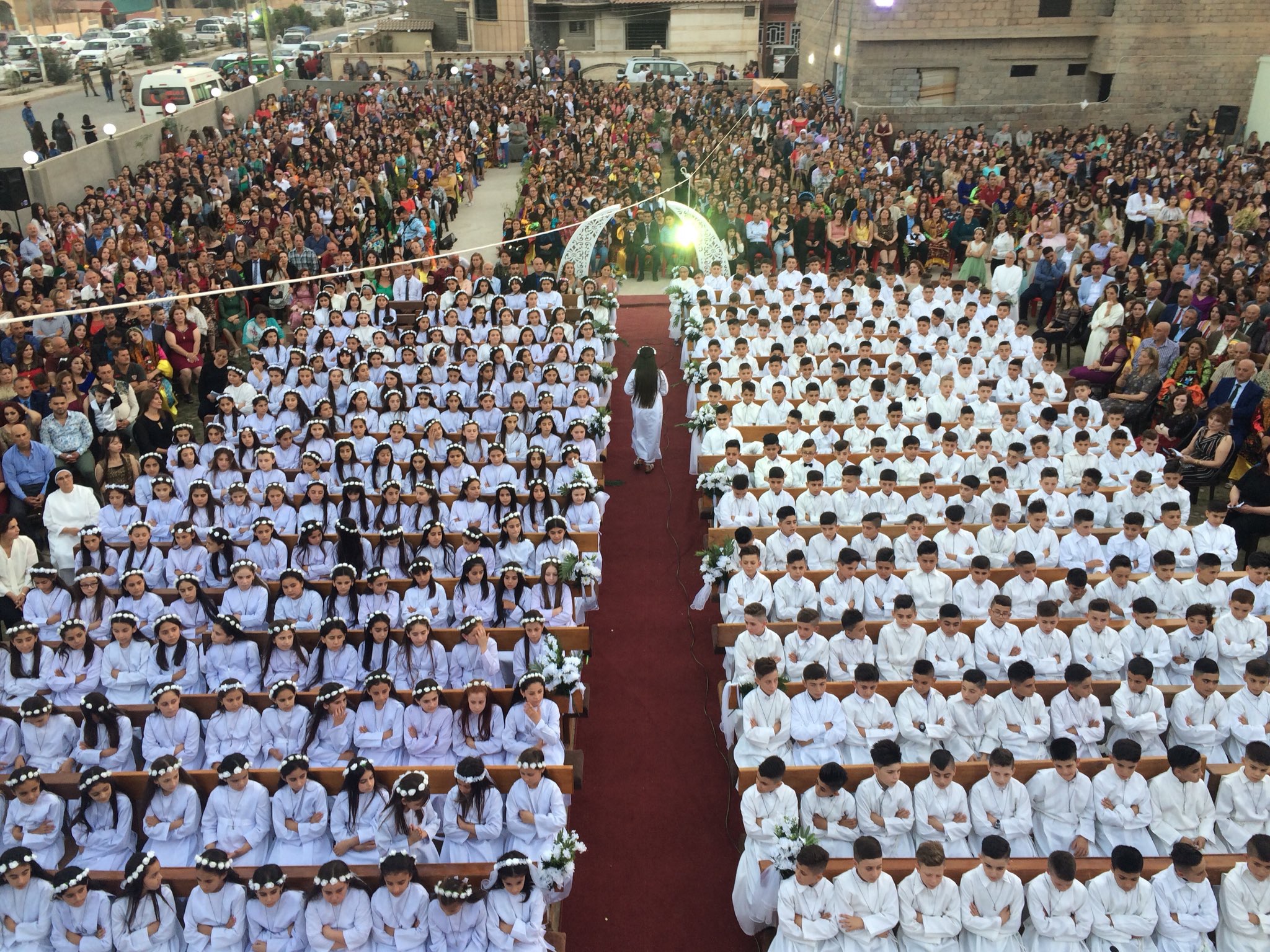 Irak: premières communions à Qaraqosh depuis le retour des chrétiens