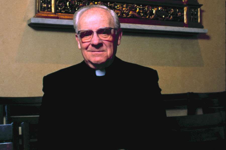 États-Unis: décès de Mgr Raymond Hunthausen ancien archevêque controversé de Seattle