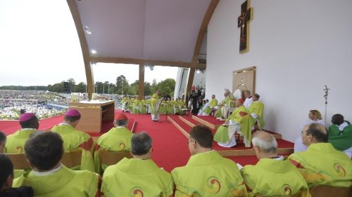 Messe à Dublin : le Pape prononce une prière pénitentielle pour les abus commis dans l’Eglise