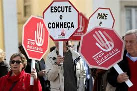 Portugal : pourquoi les communistes ont-ils voté contre l’euthanasie ?