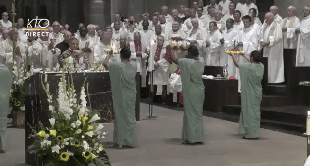 Strasbourg : un rituel païen pendant la messe de béatification de Mère Alphonse-Marie Eppinger