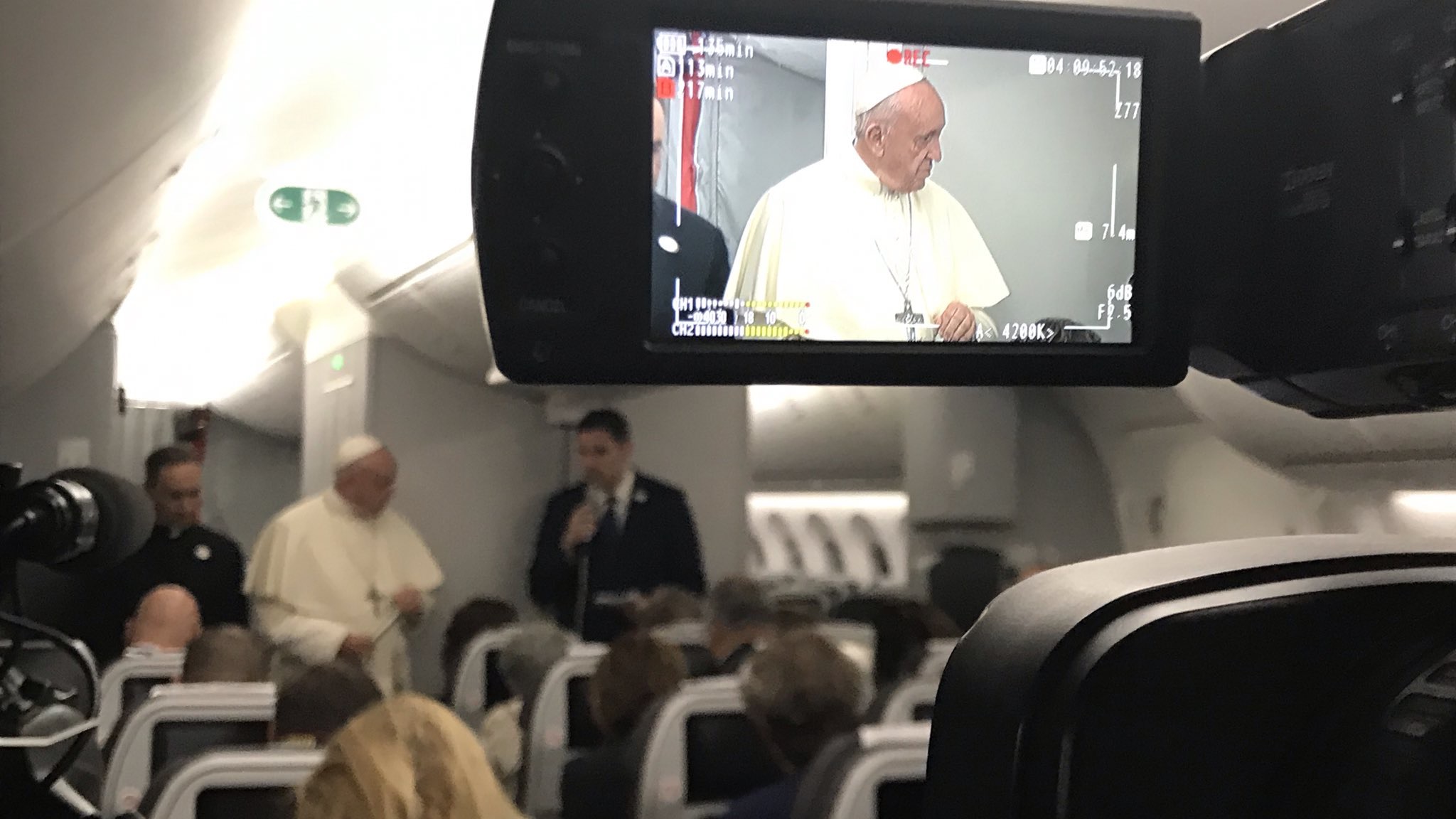 Le pape s’exprime dans l’avion sur certains sujets
