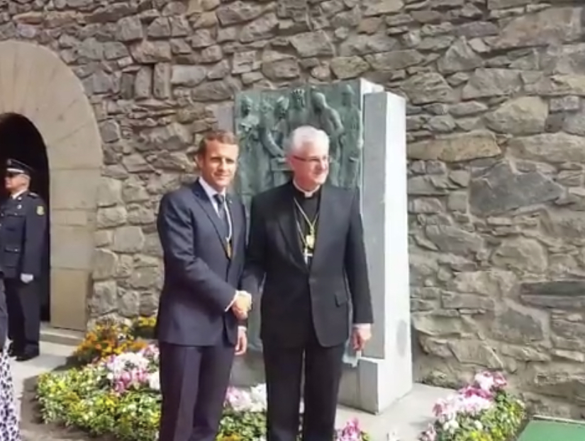 Quand Emmanuel Macron rencontre officiellement l’évêque d’Urgell