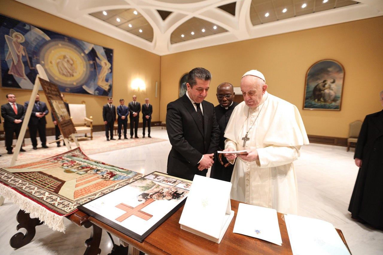 Rome: le pape François reçoit le Premier ministre du Kurdistan irakien