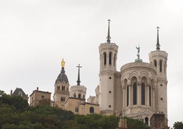 Reconnaissances de miracles et de vertus héroïques: plusieurs figures du diocèse de Lyon à l’honneur