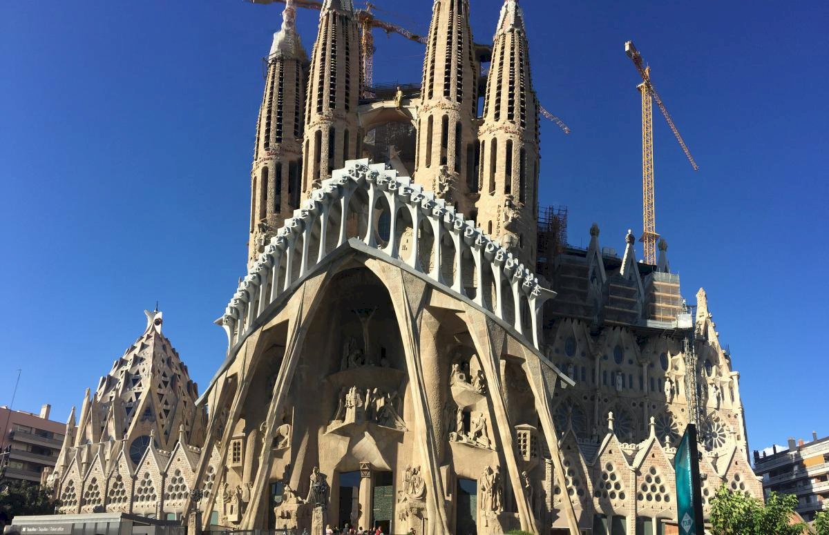 Barcelone : l’archevêque décide de passer outre la fermeture des lieux de culte