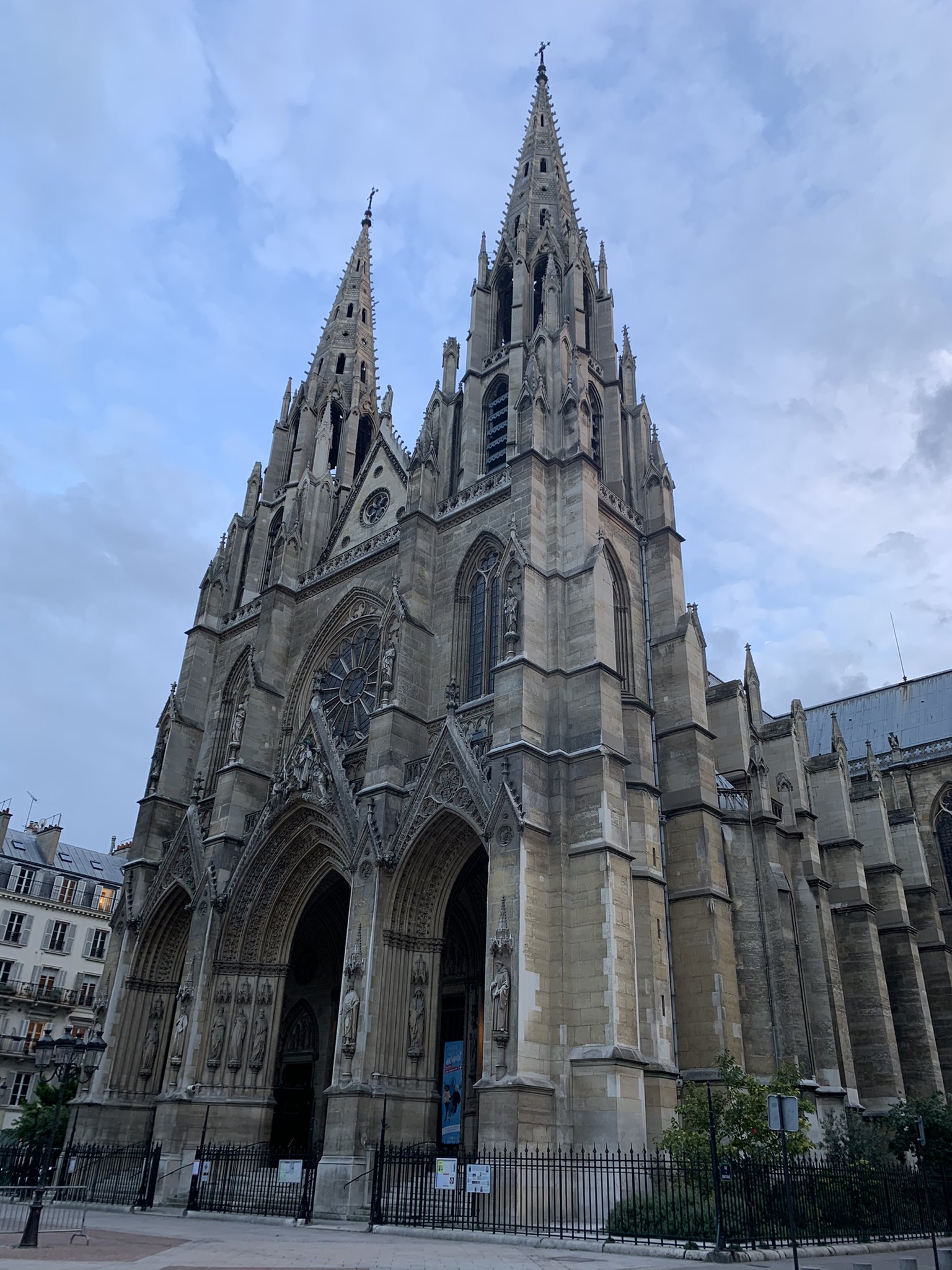 Paris: célébration de la messe des parlementaires