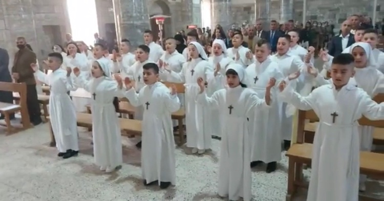 Irak: premières communions dans un village occupé auparavant par Daesh
