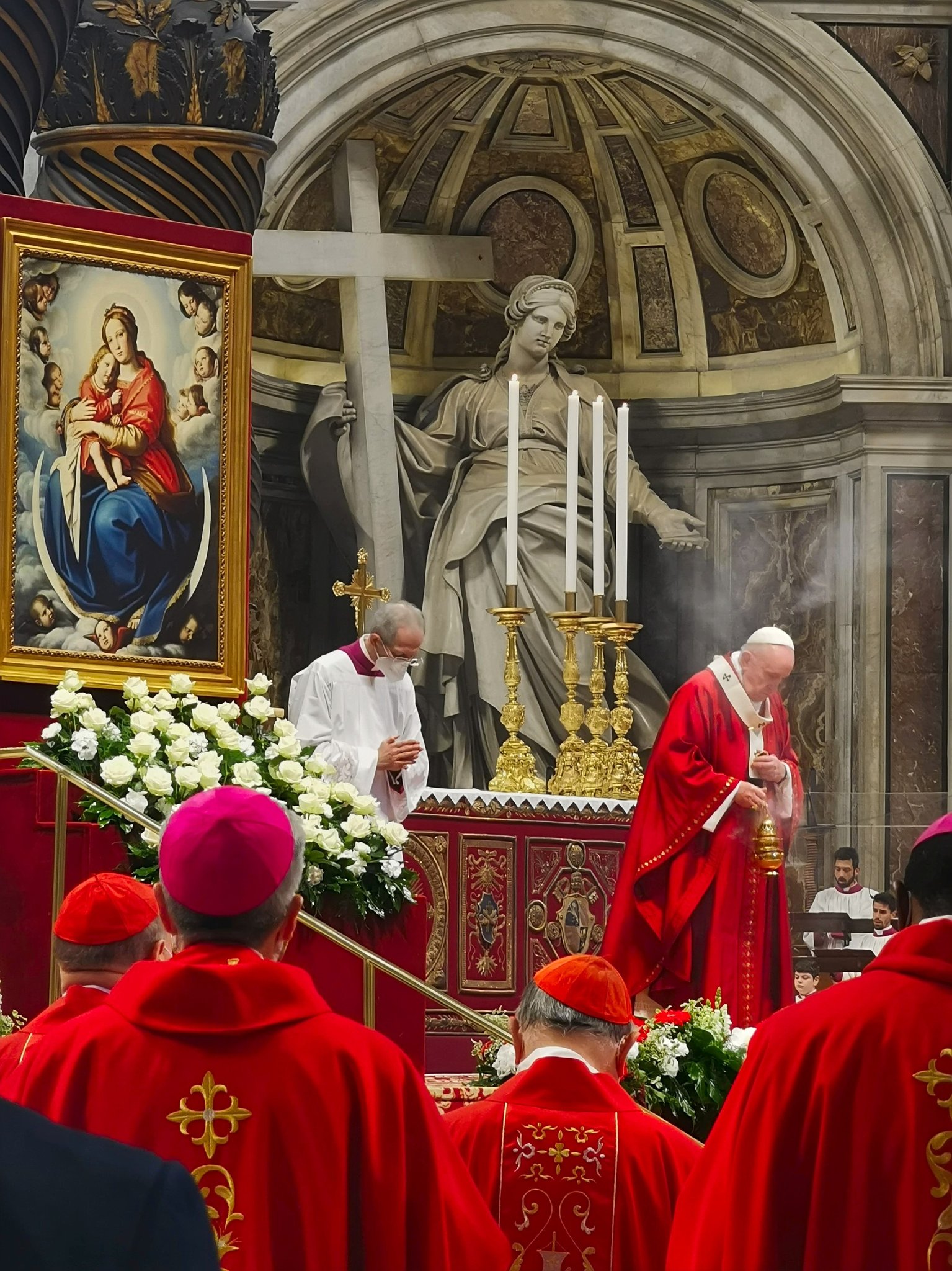 Le Pape François célèbre la Pentecôte à Saint-Pierre de Rome