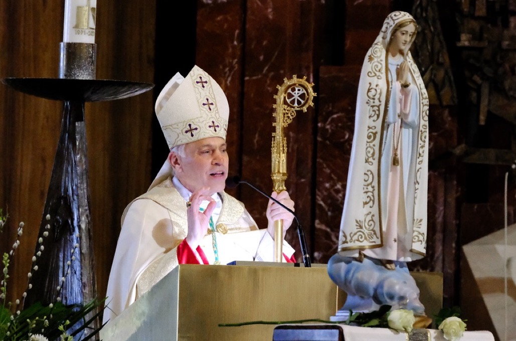 États-Unis: un évêque rappelle l’impossibilité de donner la communion à ceux qui refusent l’enseignement de l’Église sur la vie