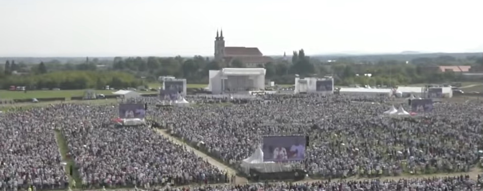 Slovaquie : le Pape au sanctuaire marial de Šaštin