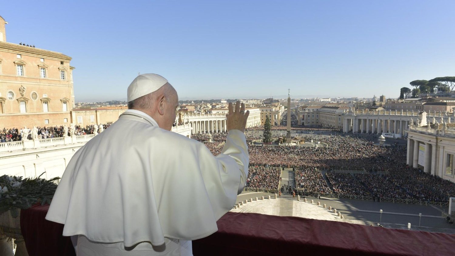Bénédiction Urbi et Orbi du Pape: appel au monde à surmonter les conflits et les divisions
