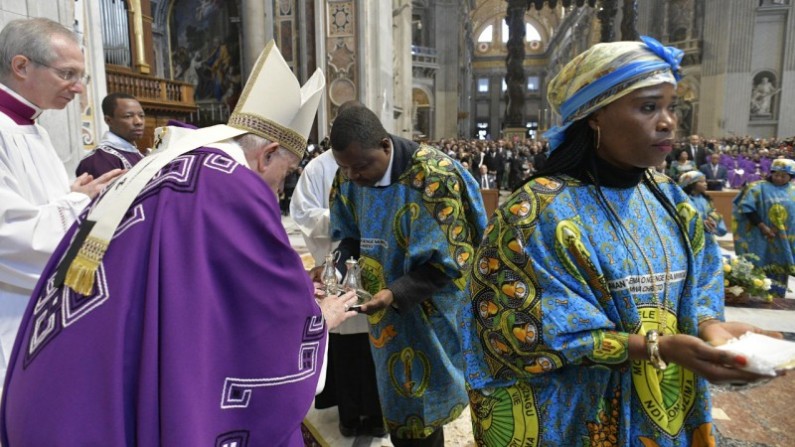 Rome: le Pape a célébré dimanche une messe selon l’usage « zaïrois »