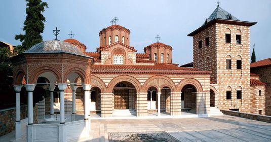 Le monastère d’Ormylia : plus grand monastère de femmes de Grèce ! (Divine Box)