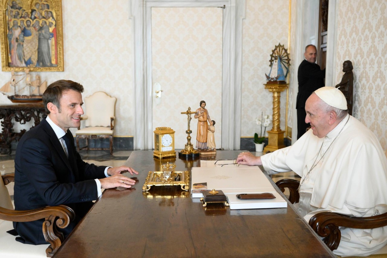 Rome: le Pape a rencontré Emmanuel Macron
