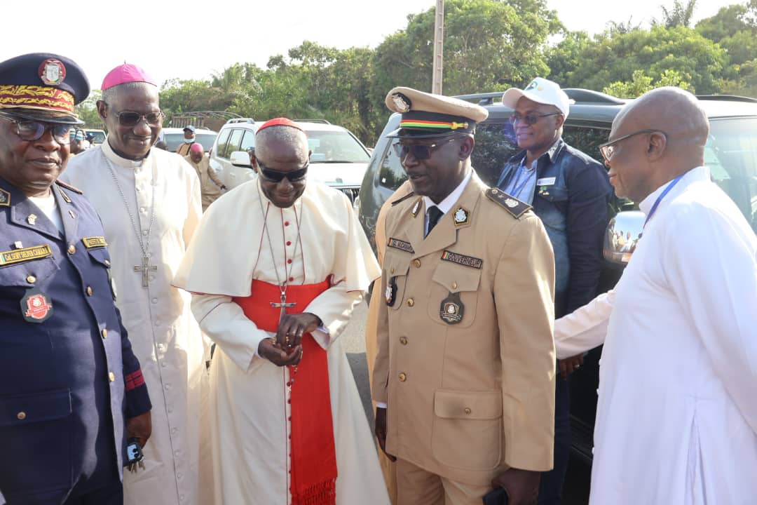 Guinée: accueil du cardinal Sarah à Boké pour la consécration épiscopale du nouvel évêque