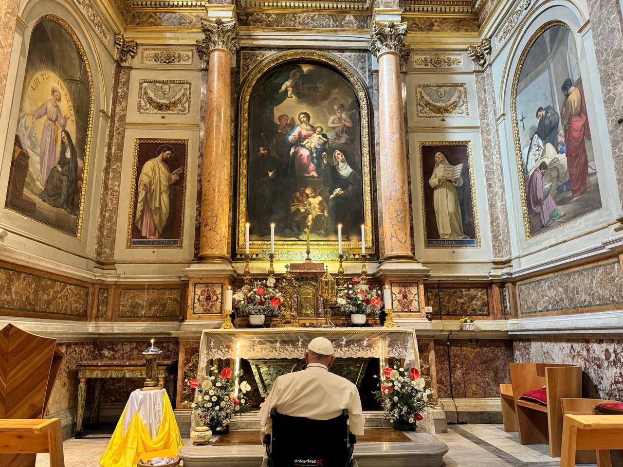 Rome: le Pape François se rend à la basilique Saint-Augustin