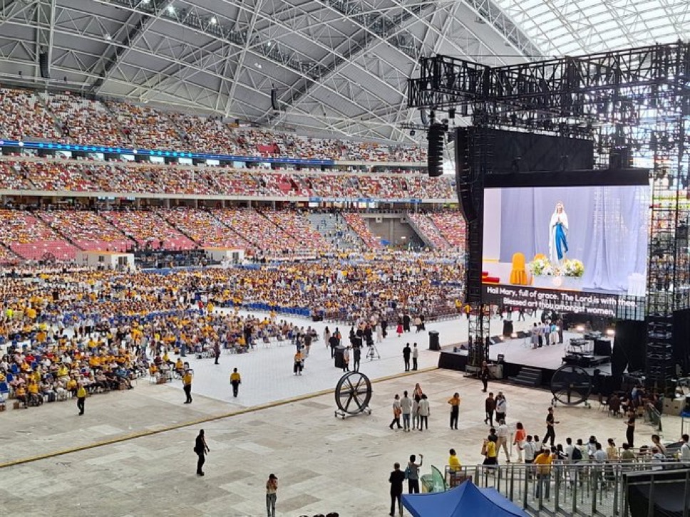 Singapour: célébration de la messe du Saint Nom de Marie en présence du pape François