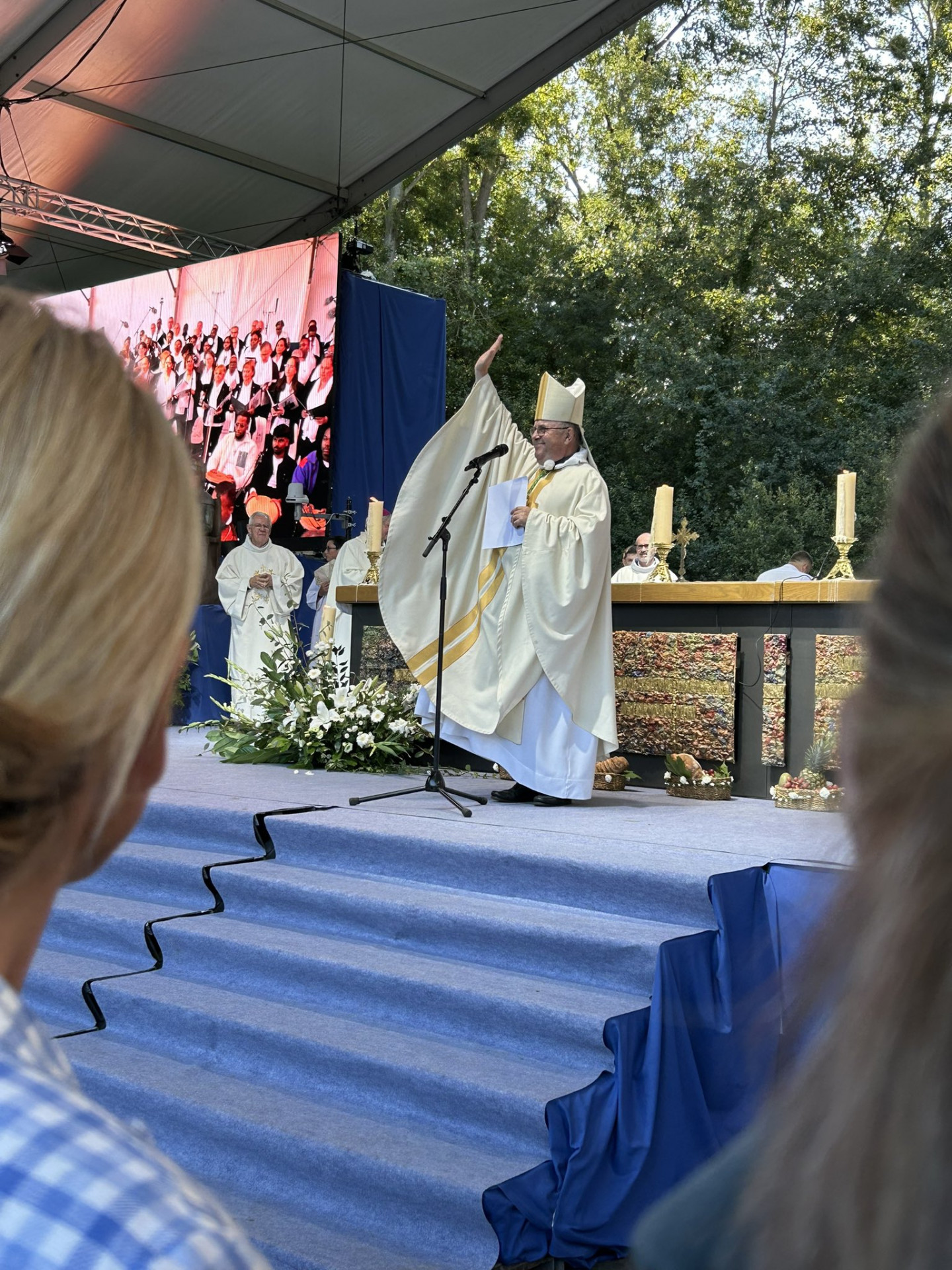 Pontoise: pour revoir l’installation de Mgr Benoît Bertrand