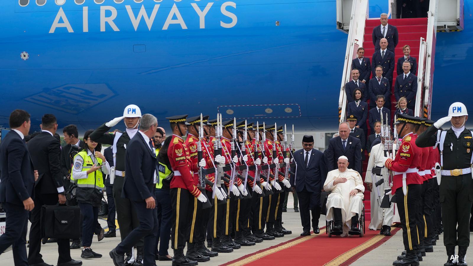 Arrivée du pape François à Jakarta