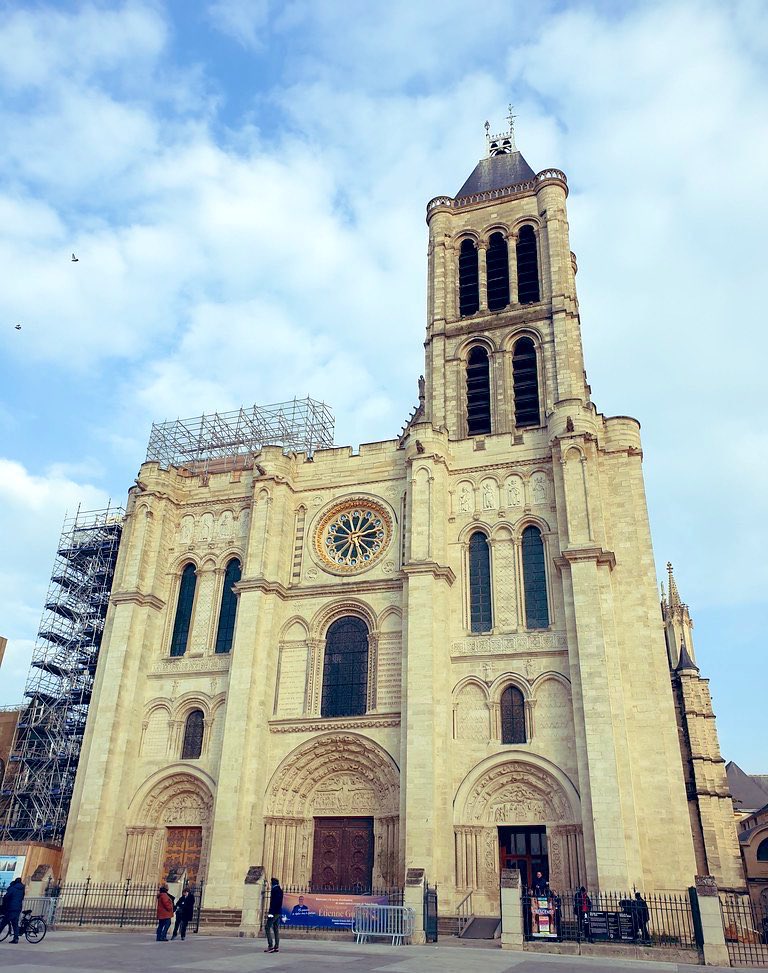 Saint-Denis: pose de la pose de la première pierre de la flèche de la basilique-cathédrale