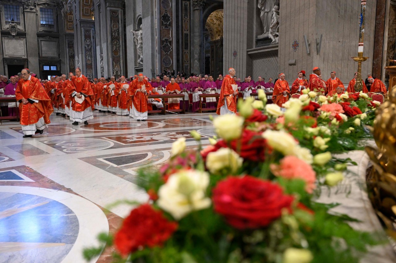 Rome: les cardinaux vont bientôt voter