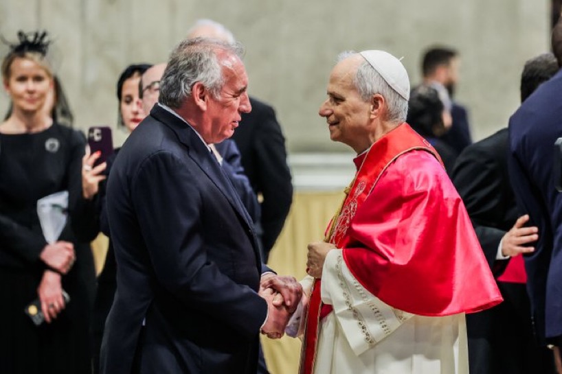 François Bayrou était présent à la messe d’inauguration du ministère petrinien