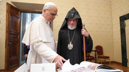 Le pape Léon XIV rencontre le Catholicos arménien à Castel Gandolfo